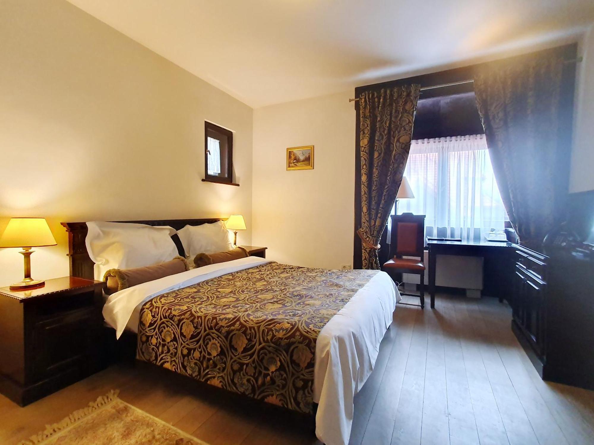 Vila Leonida - Resort Leonida Buşteni エクステリア 写真