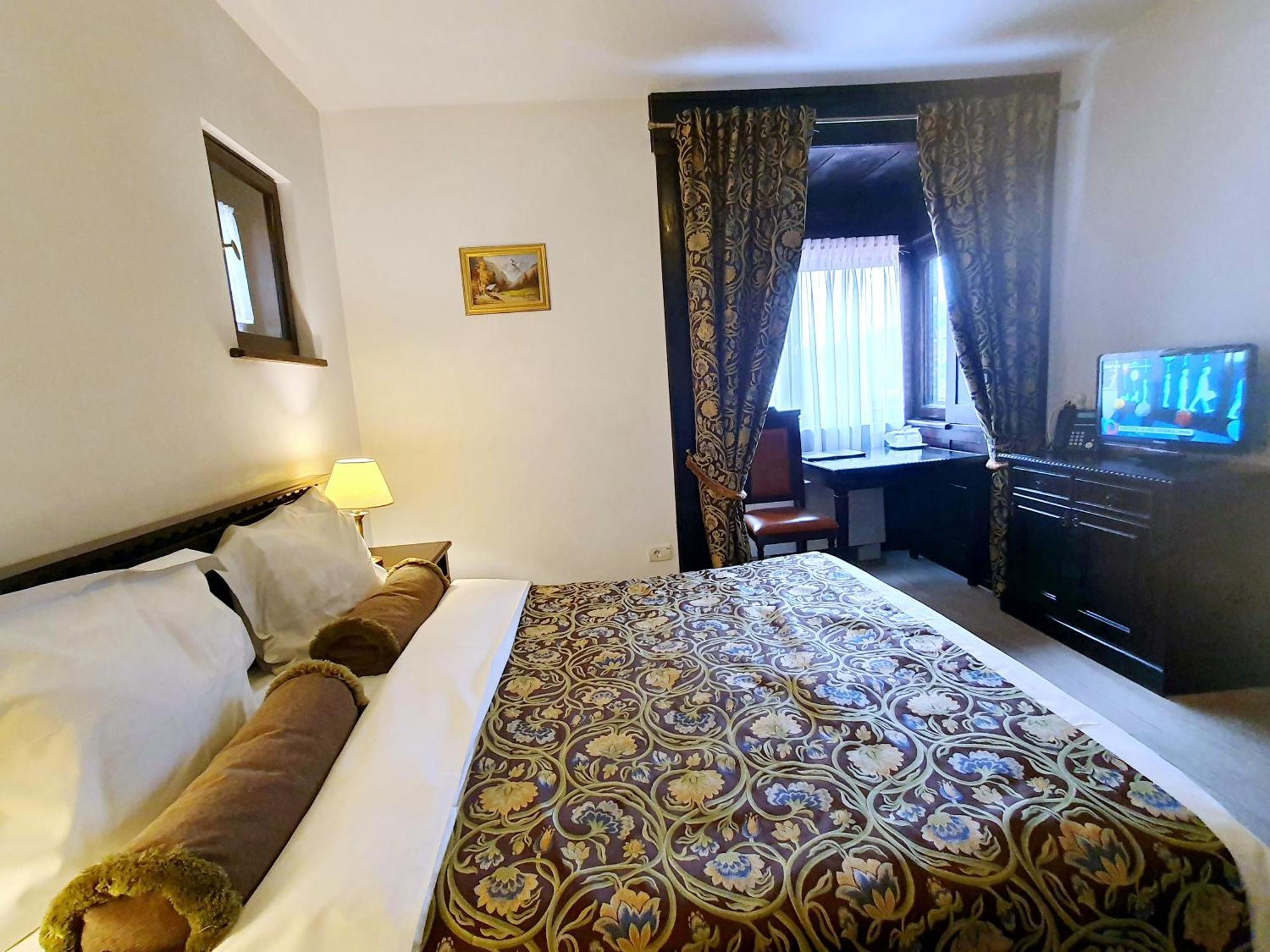 Vila Leonida - Resort Leonida Buşteni エクステリア 写真