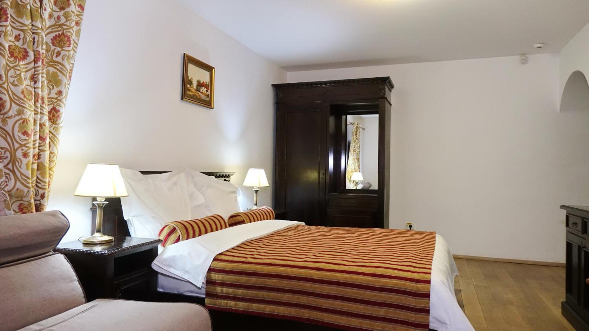 Vila Leonida - Resort Leonida Buşteni エクステリア 写真