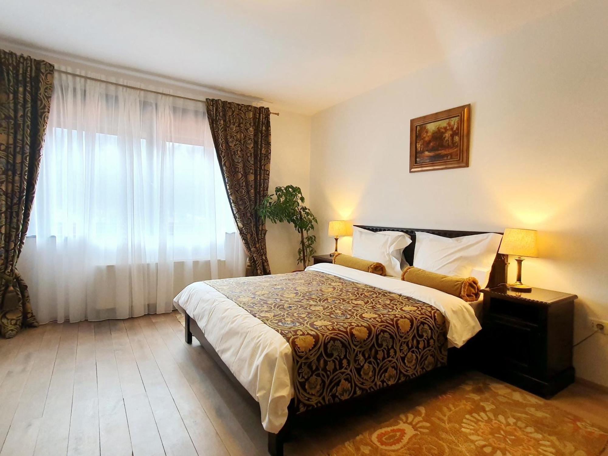 Vila Leonida - Resort Leonida Buşteni エクステリア 写真