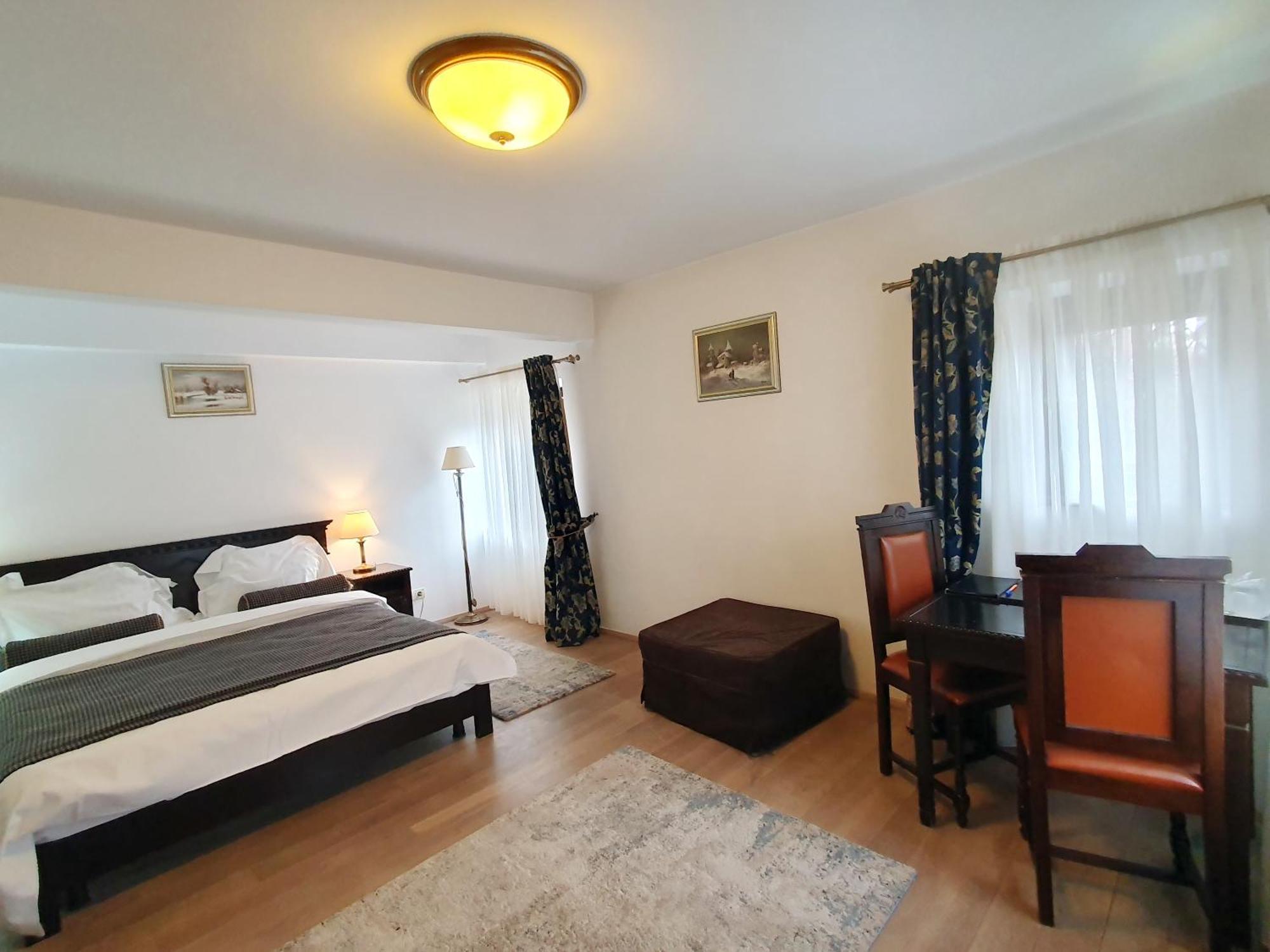 Vila Leonida - Resort Leonida Buşteni エクステリア 写真