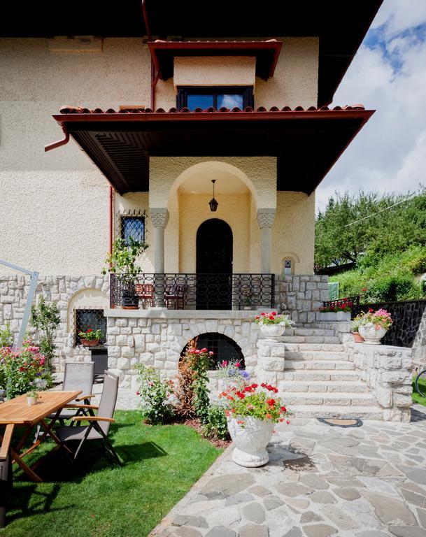 Vila Leonida - Resort Leonida Buşteni エクステリア 写真